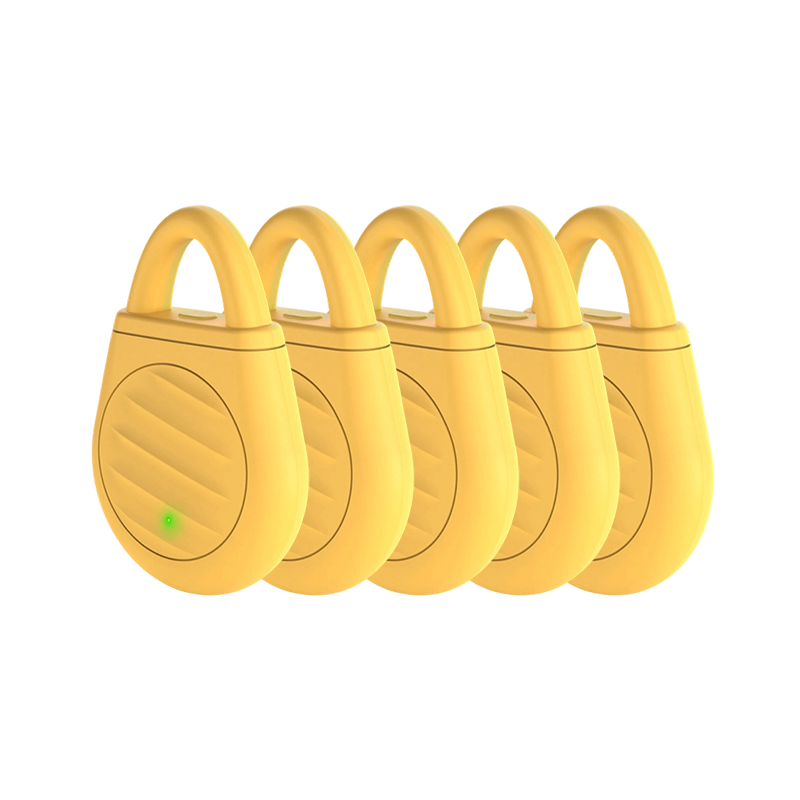 🔥Limited time offer Buy 3 get 1 free！🐦No more trouble from birds, beasts and locusts！Portable Ultrasonic Bird Repellent Keychain